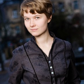 Gražinytė-Tyla surprises, deMaine stellar, Pogostkina solid:  three make their Hollywood Bowl debut in Mahler &&nbsp;Brahms